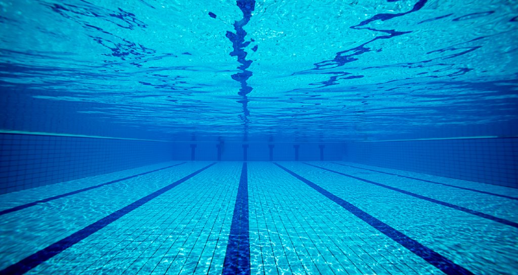 WebMD's tweet photo. Researchers tested 31 pools and hot tubs and found evidence of urine in all of them. https://t.co/oWtXBZU72p https://t.co/HWtpeUz09W