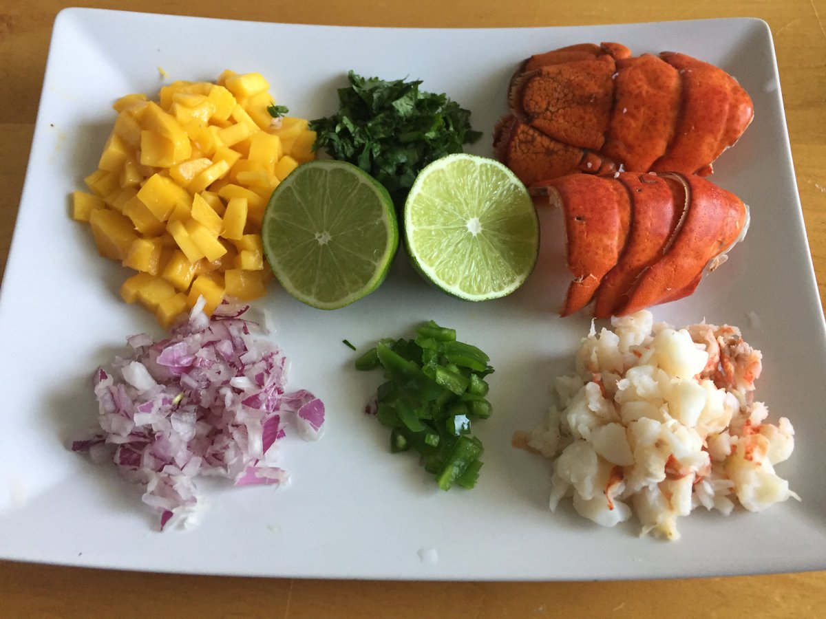 danibernalxo's tweet photo. Dinner Prep :) #branzino #lobster #greens #healthyfats #tropical #ceviche #stuffedfish #rainbowgoblin https://t.co/qHqKDoQ0vL