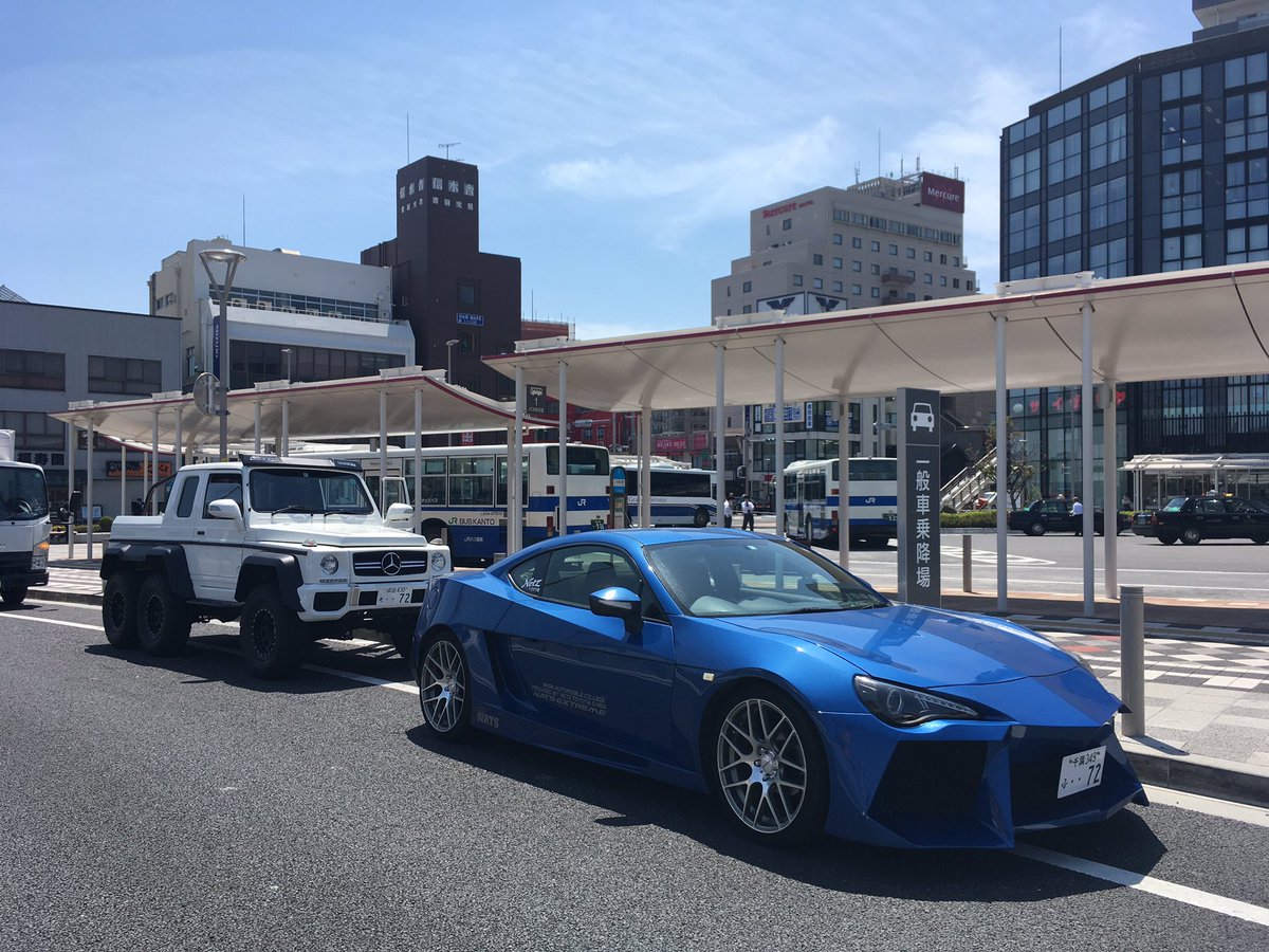 NATS_info's tweet photo. NATSを見学いただくお客様の送迎のため成田駅へ‼️‼️
今週末4/22(土)は体験入学会✨
無料送迎バス🚌
🚉成田駅🚉鹿島神宮駅
https://t.co/MGigHp4ECY
#nats #成田駅 #aventador #amg6×6 https://t.co/2p7dFrKJ2B