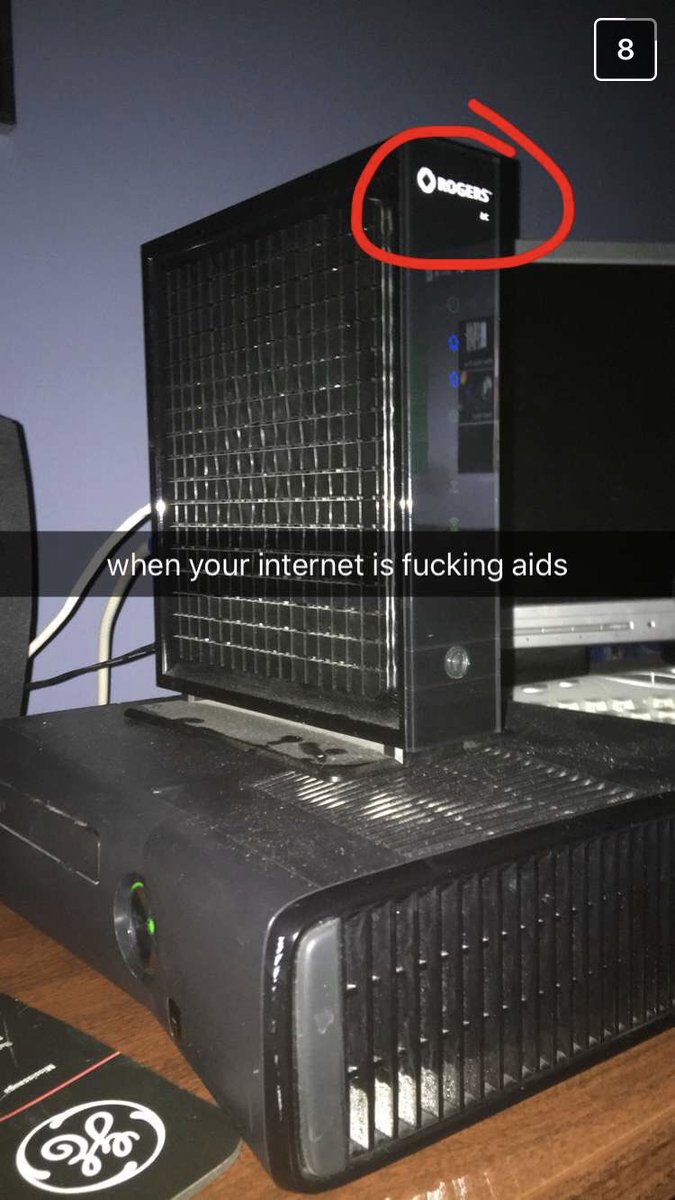 wregies's tweet photo. @rogers your internet pissed me the fuck off can we please get a #rogersinternetiscancer https://t.co/ZoeJK9J1oh