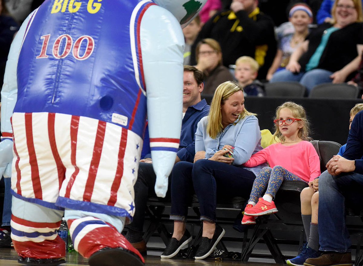 Jay Pickthorn (@pickjay) on Twitter photo Awesome night at the Premier Center photographing #HarlemGlobeTrotters in #siouxfalls argusne.ws/2oXr5bo <a href="/ArgusSports/">Argus Leader Sports</a> <a href="/argusleader/">argusleader</a> Awesome night at the Premier Center photographing #HarlemGlobeTrotters in #siouxfalls argusne.ws/2oXr5bo <a href="/ArgusSports/">Argus Leader Sports</a> <a href="/argusleader/">argusleader</a>