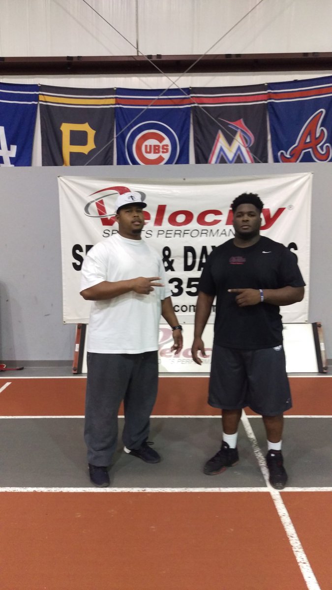 DLInstructor91's tweet photo. Big ups to the young boy @djjones_44 on his new journey (The NFL) in life #ThePathToTheDraft #TheDifference https://t.co/8S9y4SFsia