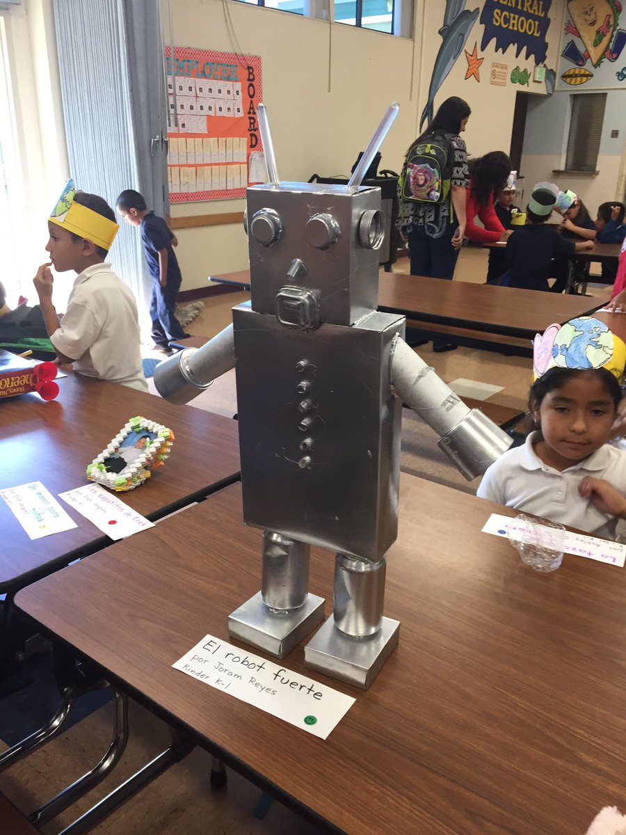 NSD_HR's tweet photo. Kinder/TK Recycling Showcase! Amazing!!#NSDNow https://t.co/UaLX2VtqA0