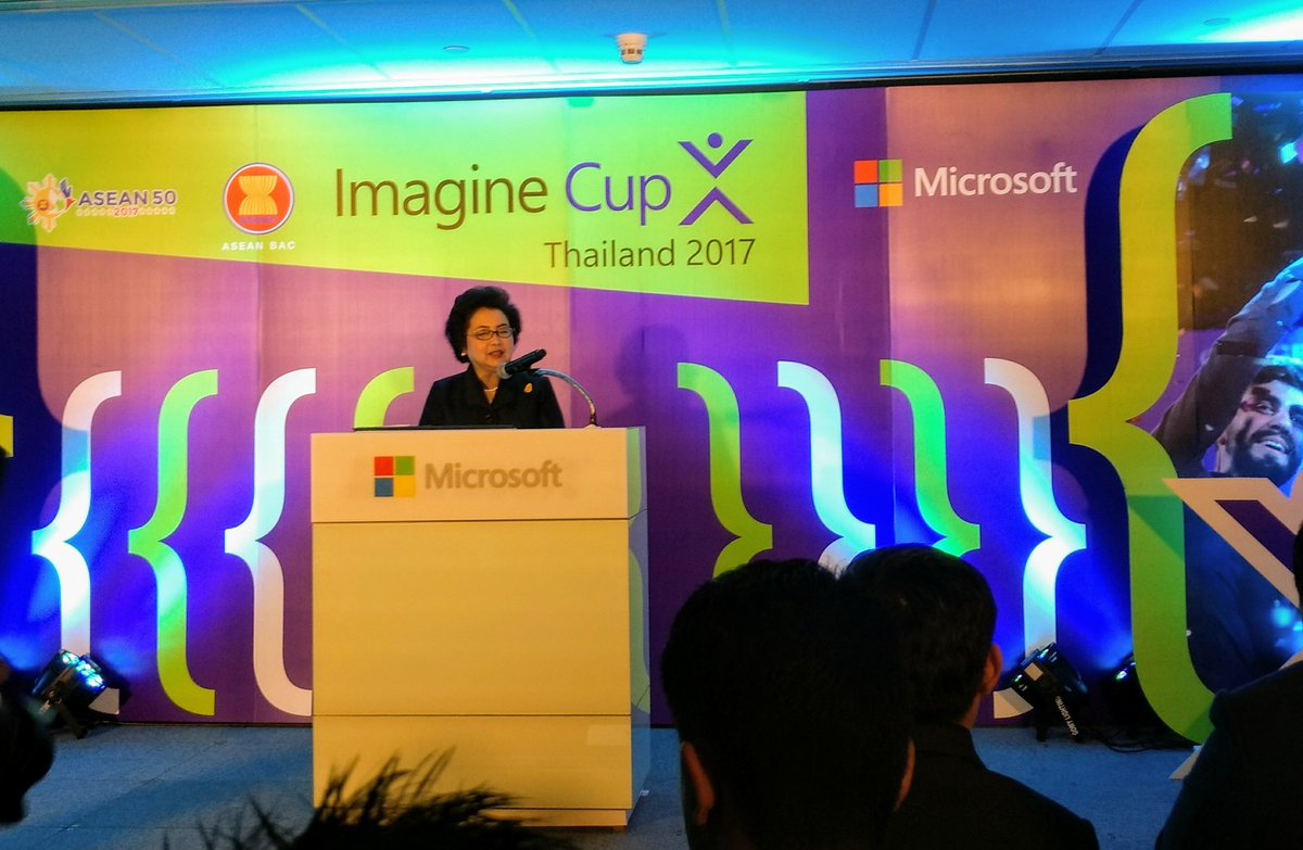 AppDisqus's tweet photo. รมต. กระทรวงวิทย์ฯ ขึ้นกล่าวเน้นย้ำถึงความสำคัญของ #STEM ที่มีต่อประเทศไทยและการใช้ชีวิตในปัจจุบันและอนาคต #MicrosoftTH #imaginecupTH https://t.co/PRUsAFS9dx