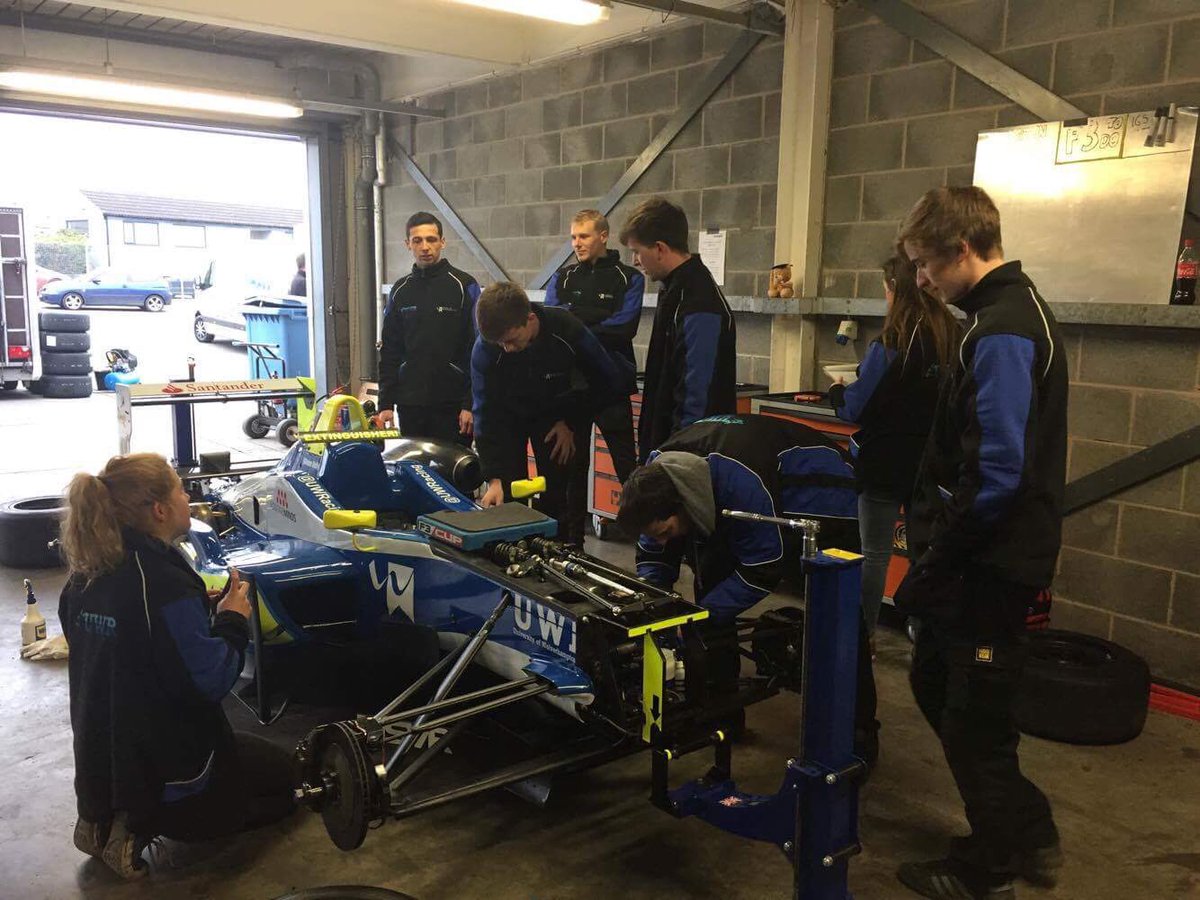 Cloudy start <a href="/DoningtonParkUK/">Donington Park</a> this morning, with a chance of showers. #RacingWolves all in high spirits and looking forward to the day 👊🏼🏁