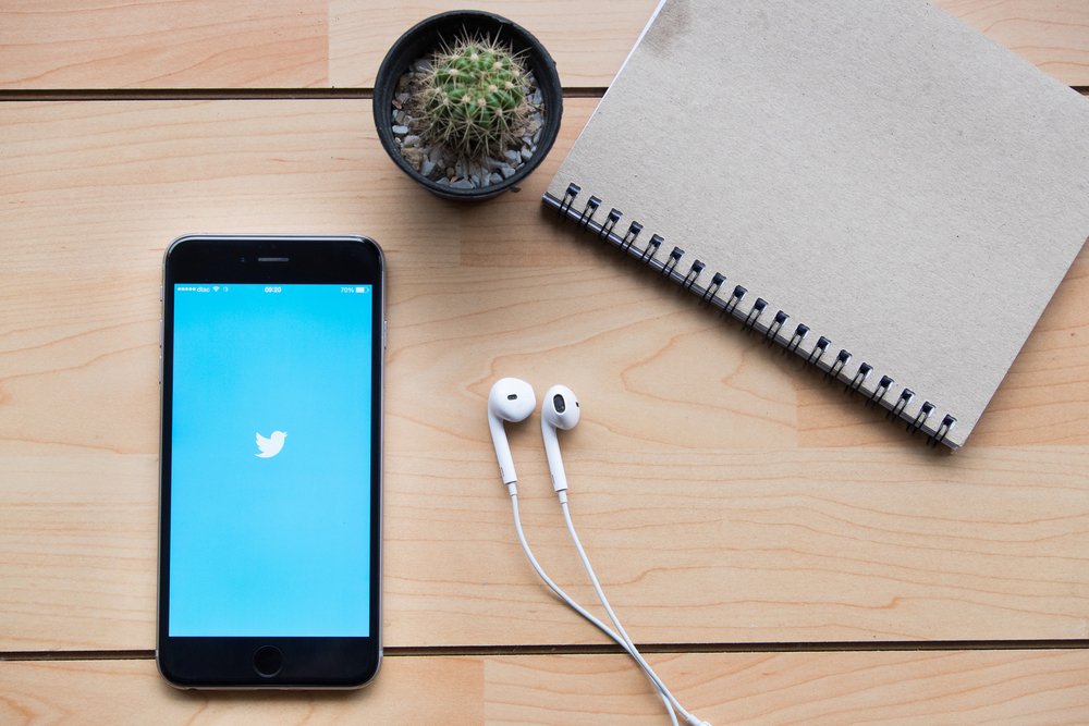 EstelleTrutet's tweet photo. [#CM] 6️⃣ fonctionnalités #Twitter pour engager sa communauté ✔️ https://t.co/Rl1KJB2CVO
#SocialMedia #RéseauxSociaux https://t.co/ePj1yd0UBZ