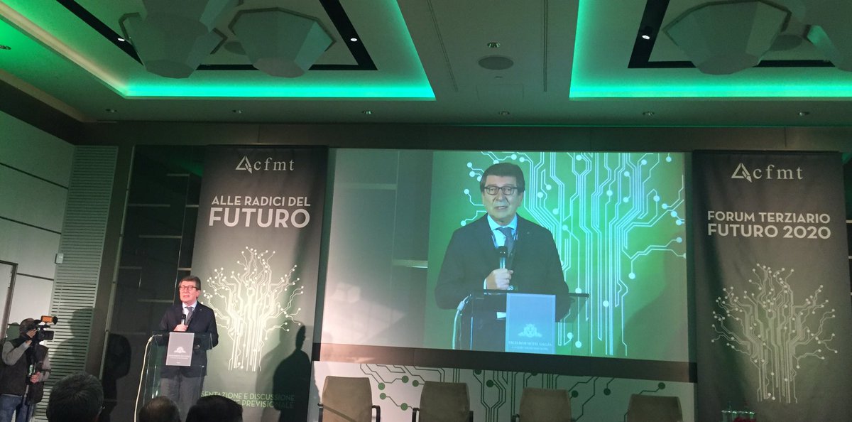 RivoltaF's tweet photo. Se discutiamo di #TerziarioFuturo è perché possiamo dare un  contributo come #rappresentanza d'impresa @CFMTformazione @Confcommercio https://t.co/PmyXsXVSby
