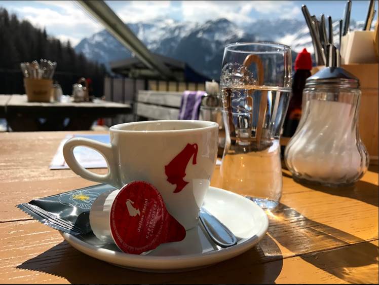 TravelDudes's tweet photo. Nothing like a cup of coffee to get you going before an incredible day of Spring skiing in Austria with @SnowTrex_Ski! #SnowTrex #Travel https://t.co/3WqmNsIDfg