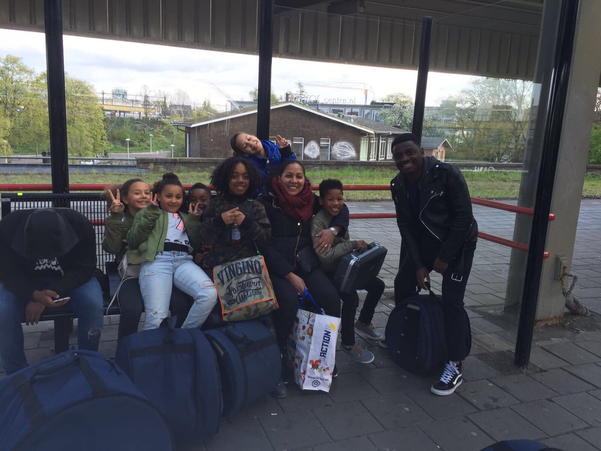 deKidsvA's tweet photo. https://t.co/SYdZMkeZfa aanwezig in Utrecht interview en opname @muziekzender dankzij prijs @Muziekschool020 🎈@JCFAmsterdam @StichtingSINA https://t.co/mvCWgkvJ04