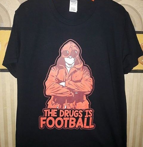 «Ready Stok T-Shrit The Drugs Is Football || Size M-L-XL-XXL || Sikat Cing ..
