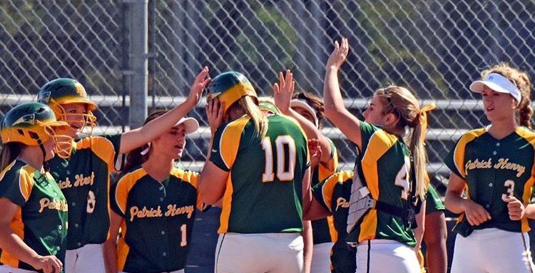 phhsclassof17's tweet photo. Come support your athletes tomorrow 3:30 @ home as these teams get the dubs, and swim at 4 at allied gardens!!! 💚💛 https://t.co/0ieiKRVWNH