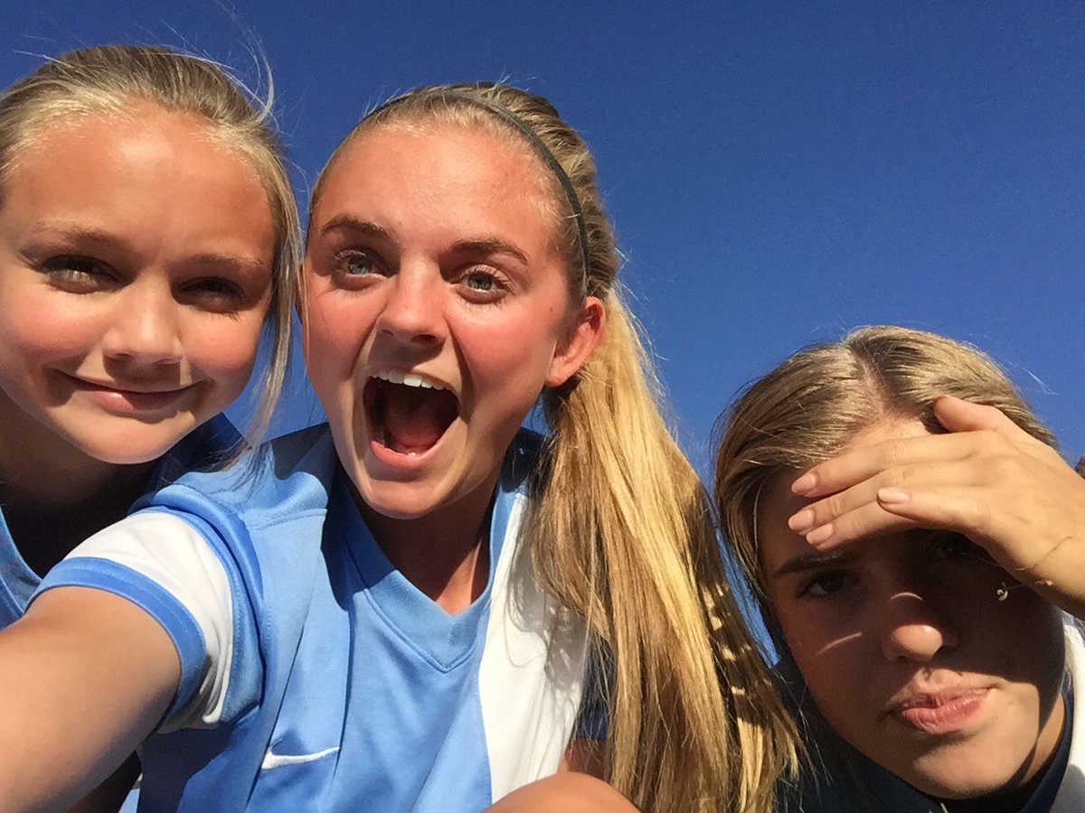 madiiibaker's tweet photo. Happy birthday Katie Lew I love you and all of our summer memories 😩😩😩❤ #fookinloganoverallsummer #rip https://t.co/AsTKEXlsRU