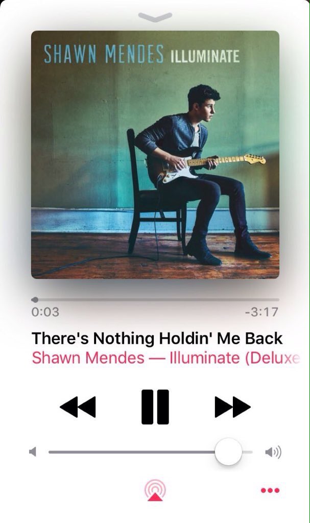 ShawnMendesEc's tweet photo. Shawn es el único que puede convertir una canción en arte, xq el es arte, su voz es arte #HoldinMeBackOniTunes https://t.co/jvz3vQrqgP