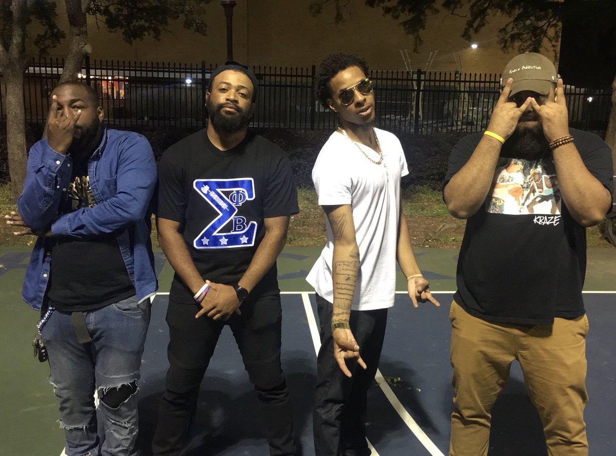 BlackHoodieDro's tweet image. Happy Sigmaversary to "The 4 Executioner of the Blu Empire." @LiilSpence @ceddyf11 @a_dhillman   #FirstLetter #Spr14 #LongLiveThetaChi