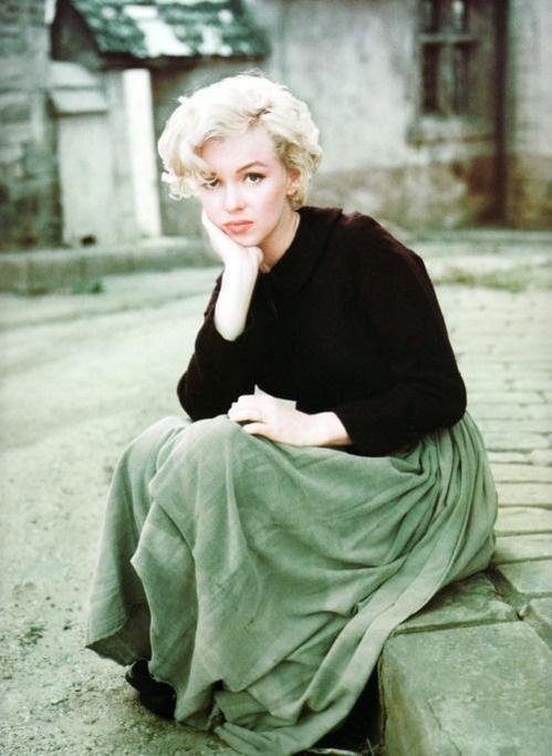 What Did Marilyn Monroe Look Like  in 1954 