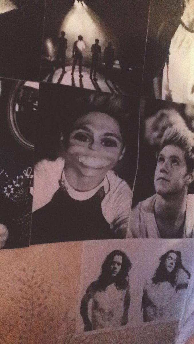 _bitch_evans_'s tweet image. Смотрю галерею и пытаюсь понять как это произошло

 #ФайнисФолловитКаждого