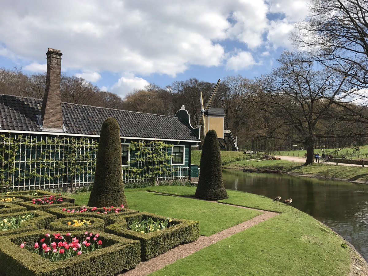 Laatste plaatsen voor de excursie naar het Openlucht Museum in Arnhem op 6 mei. Het wordt een leuke dag. Bel of mail met het secretariaat.