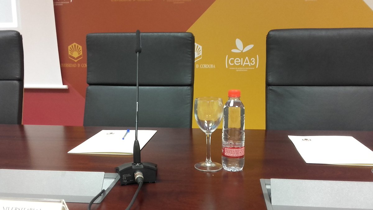 tanitgd's tweet photo. Ahora a las 11:30 @ucoyuzz celebra su rueda de prensa con los medios #cordobeses. Permanezcan atentos para mas #info https://t.co/8Gor0KbJaC