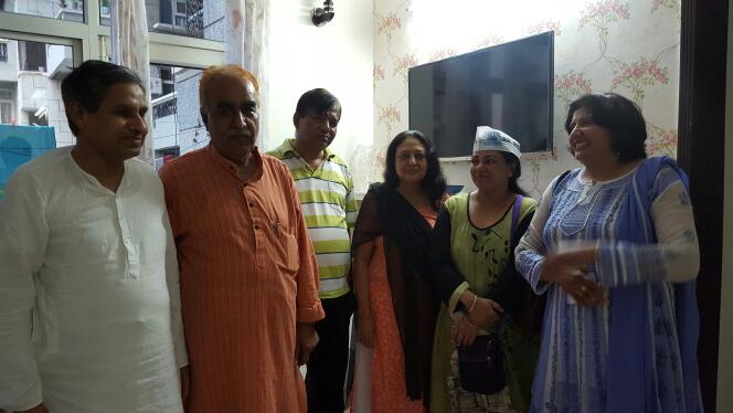 sushmapkb's tweet photo. Crescent aptt. Sec 18a plot no 2 https://t.co/NAhgFJW9eU
