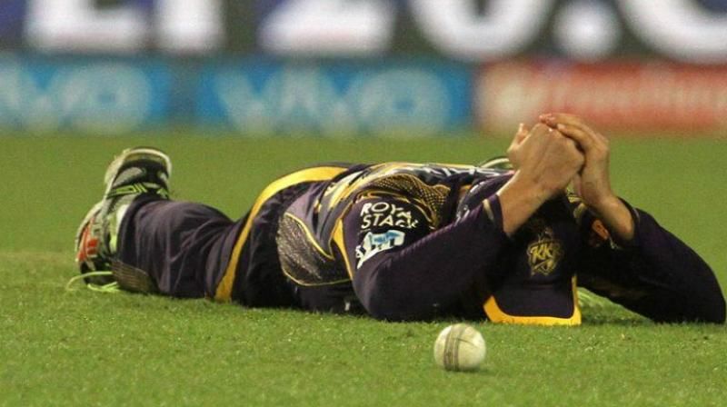 IplStreamings's tweet photo. Dropping catch? Come on improve your focal point.#IPL2017 #IPLLiveStreamings https://t.co/9gnQSrpoHV https://t.co/rcCxGtf88T