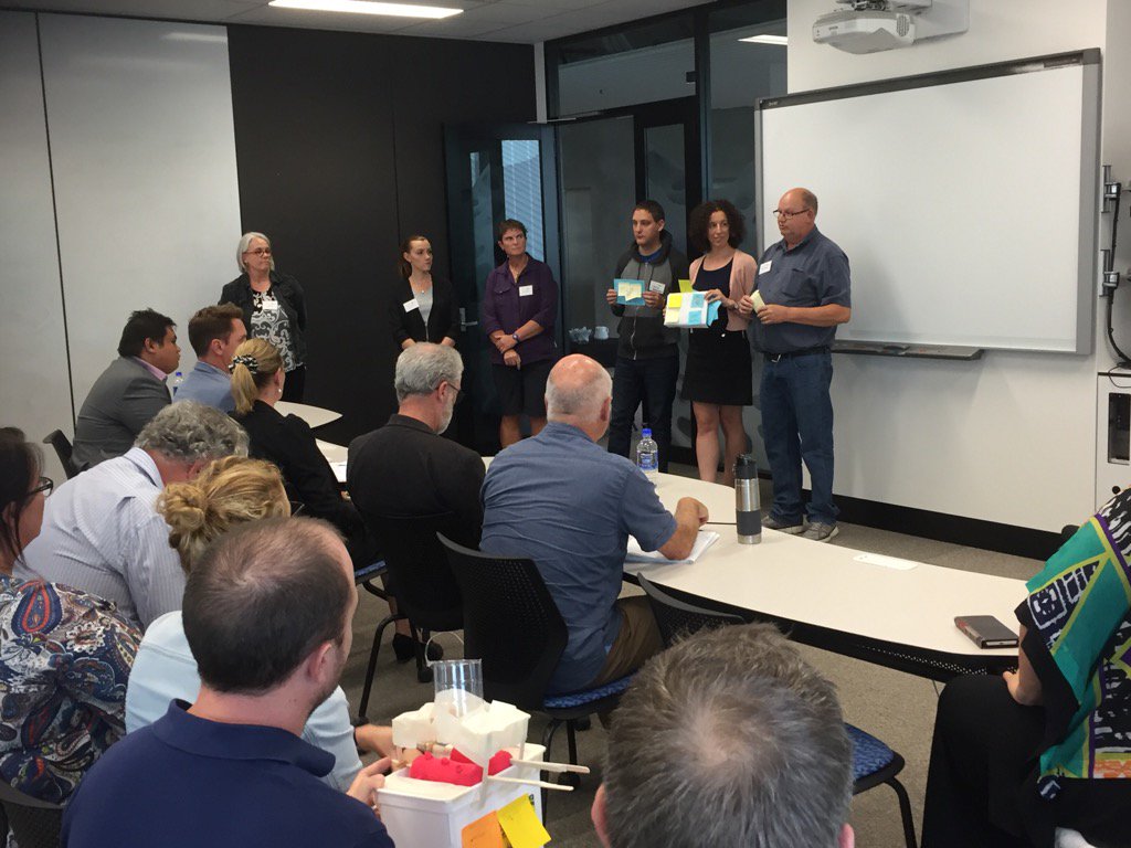 largerama's tweet photo. #stemed17 first day pitches https://t.co/CmoIiGP3W7