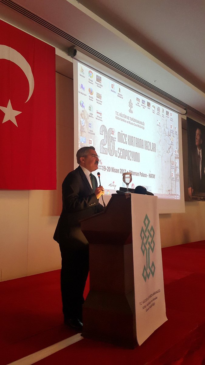 Zachatyevsky Manastırı: küllerden yükseldi 97