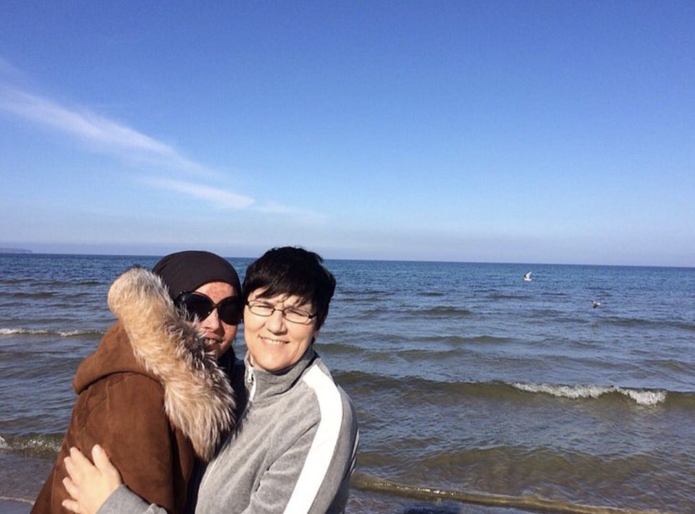 TKStiftung's tweet photo. Janina hat eine gute Zeit zu Land, zu Wasser und in der Luft. Die bewegende Geschichte einer bewundernswerten Frau: https://t.co/iNLJc93GRr https://t.co/Eh3kbcqGAC
