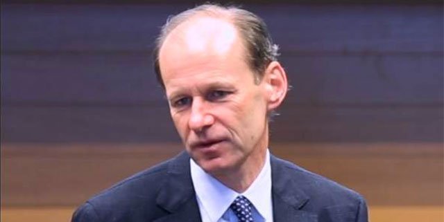 Many #growth issues are PEOPLE issues. CEO <a href="/ANZ_AU/">ANZ Australia</a> @ElliottShayne talks w execs in @UniSA_CBG ANZ Biz Growth Program bit.ly/2otUy93