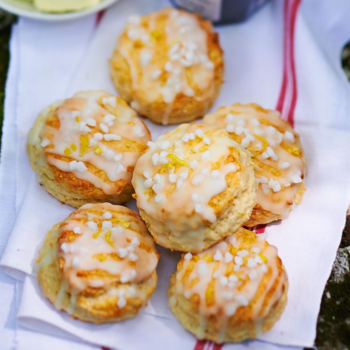 bbcgoodfood's tweet photo. Inject some spring into your afternoon tea with a lemon drizzle scone... https://t.co/jSX4DujRNZ https://t.co/SKNrThz7se