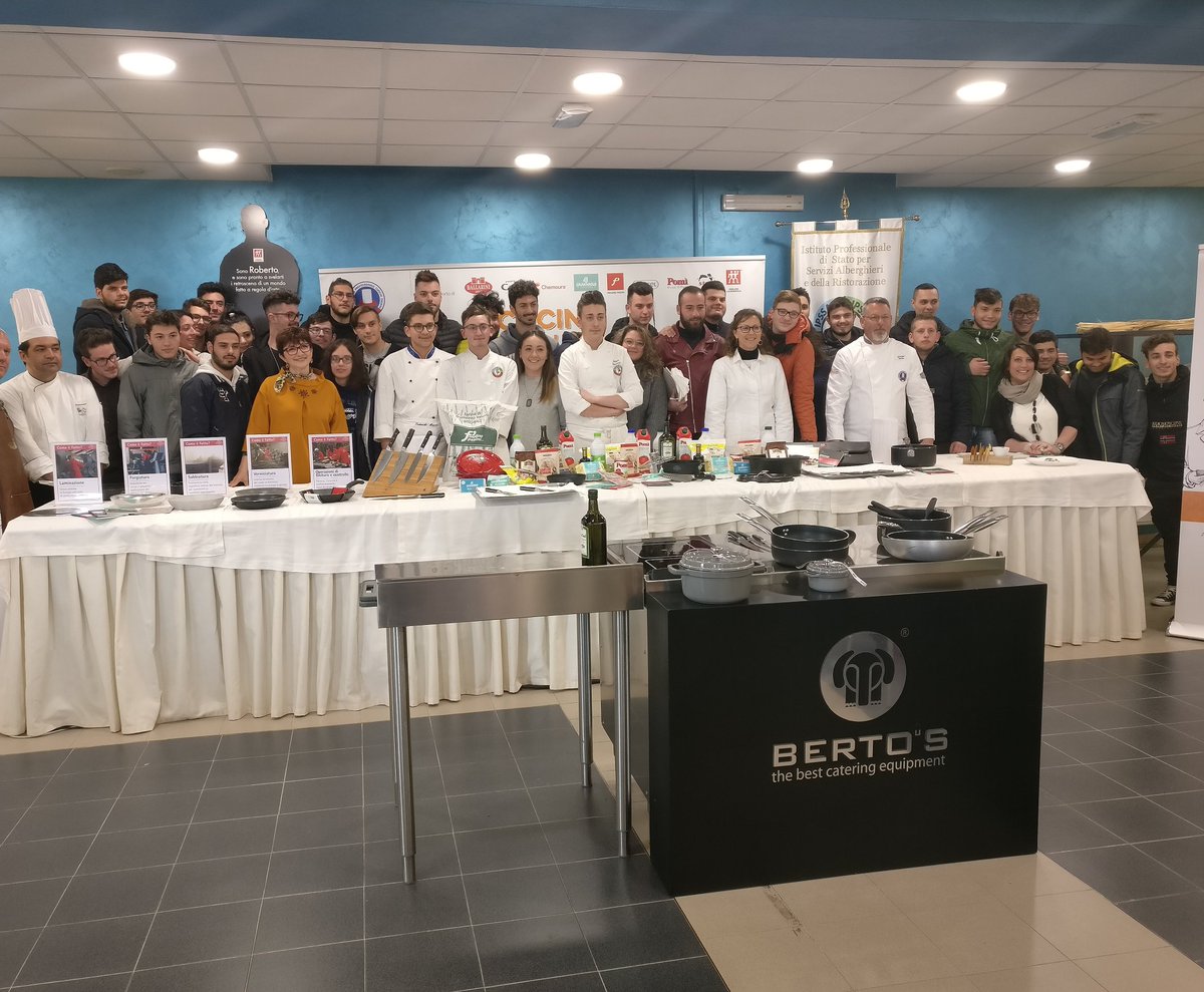 APCI_Chef_'s tweet photo. #gusto #salute #sostenibilitá: Cucina la Salute con Gusto tappa #Molise 
#APCI #ANDID #LIFEGATE https://t.co/8YakrhLKMi