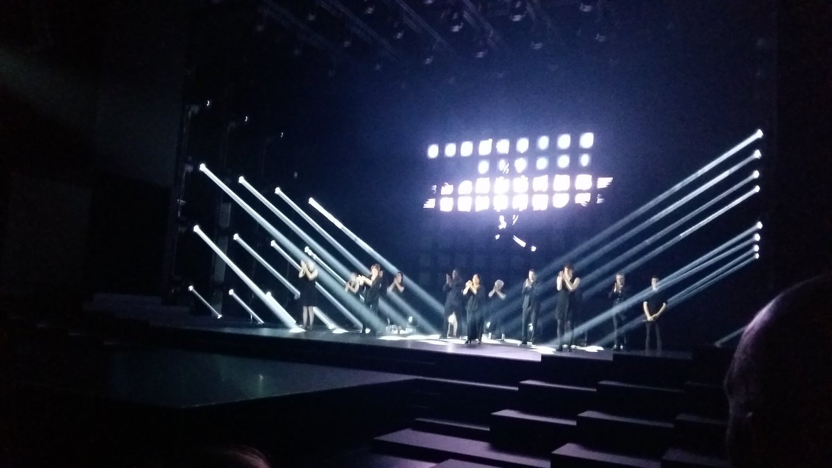 margauxcals's tweet photo. #Beatbox et #innovation en direct du #showhello @Orange dans la grandiose salle Pleyel ! https://t.co/fIRVqYmqQo