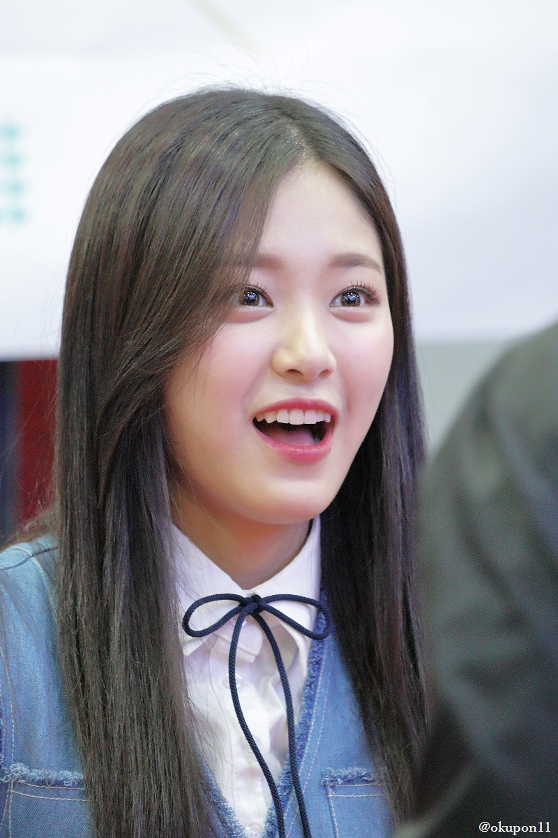 okupon11's tweet photo. 170319 #LOOΠΔ #이달의소녀
#LOONA #今月の少女
#Hyunjin #현진 #ヒョンジン https://t.co/ERguwanYzG