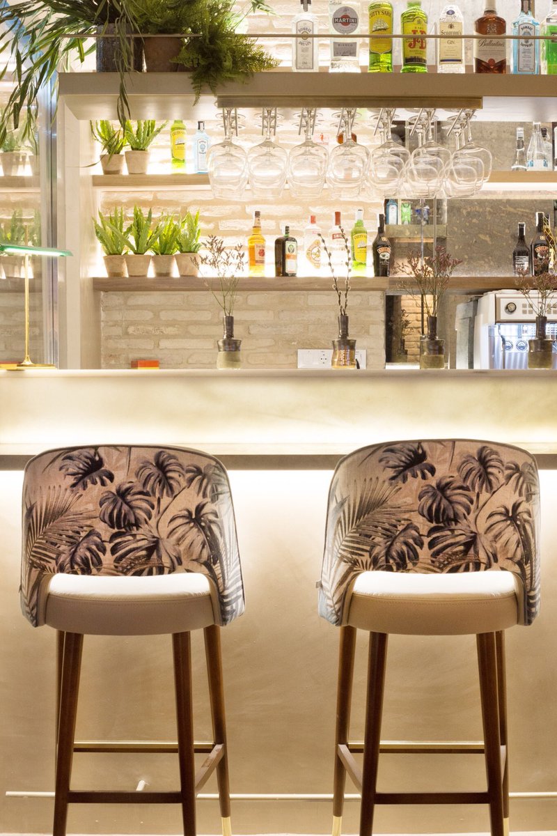 InmaBarona's tweet photo. ¡Descubre TAGOMAGO, el nuevo #restaurante del Grupo Saona! 
📍 C/ Salvá 1 (Plaza del Patriarca) #Valencia Con esta apertura ya son 10 locales https://t.co/vimCUUvn1G