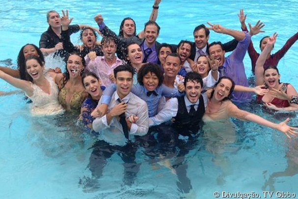 MaryCandinho's tweet photo. Foto incrivel 😍😍 #AutoAstral saudade dessa  novela maravilhosa https://t.co/ppKKtx51Oj
