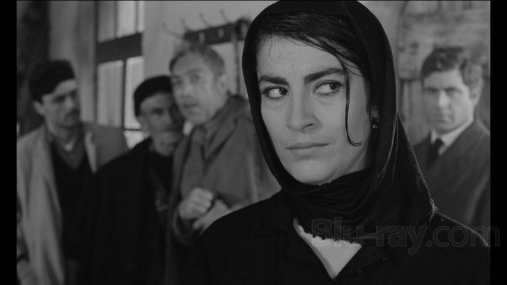 chunasUCDAAP's tweet photo. In #zorba, Irene Papas plays a scheming widow like Odysseus' wife. Common narrative motifs from classical stories #classcin17 https://t.co/4JKu8XDPM2