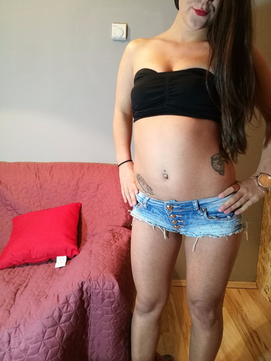 MiraStne's tweet photo. Happy 420 everybody! Im ONline @chaturbate :https://t.co/hWze2KToqK #Cammodel #chaturbate #BestCamGirls https://t.co/eUguDeDKKy