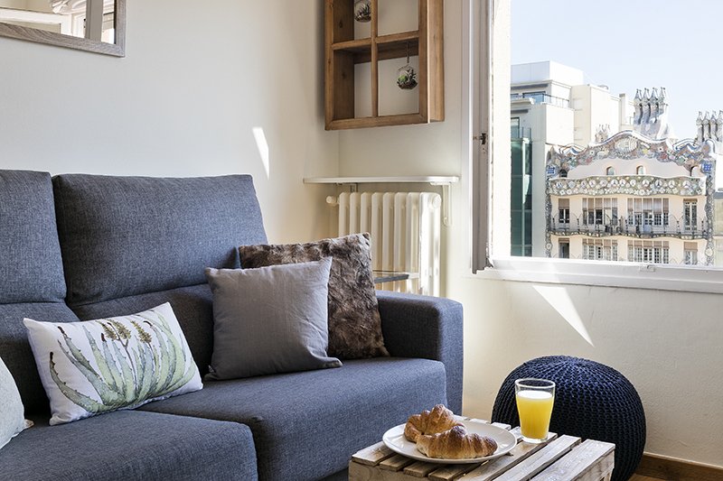 FlatBarcelona's tweet photo. We have re-launched! Head on over to the new improved FlatBarcelona for the finest #Barcelona flats! Live the city!
https://t.co/04OuiIIycS https://t.co/Gmj26JgoPz