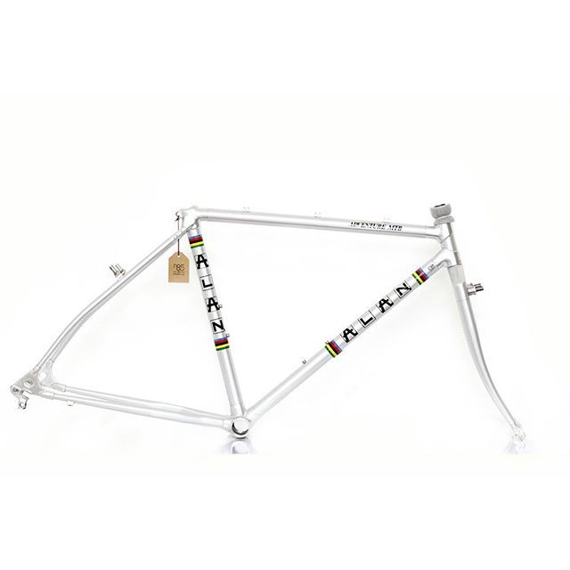 . Vintage rare 1989 ALAN Adventure Mtb #alan #alanbikes #mtb #atb #madeinitaly #silver #anodized #mountainbike #vi… bit.ly/2o7AEoK