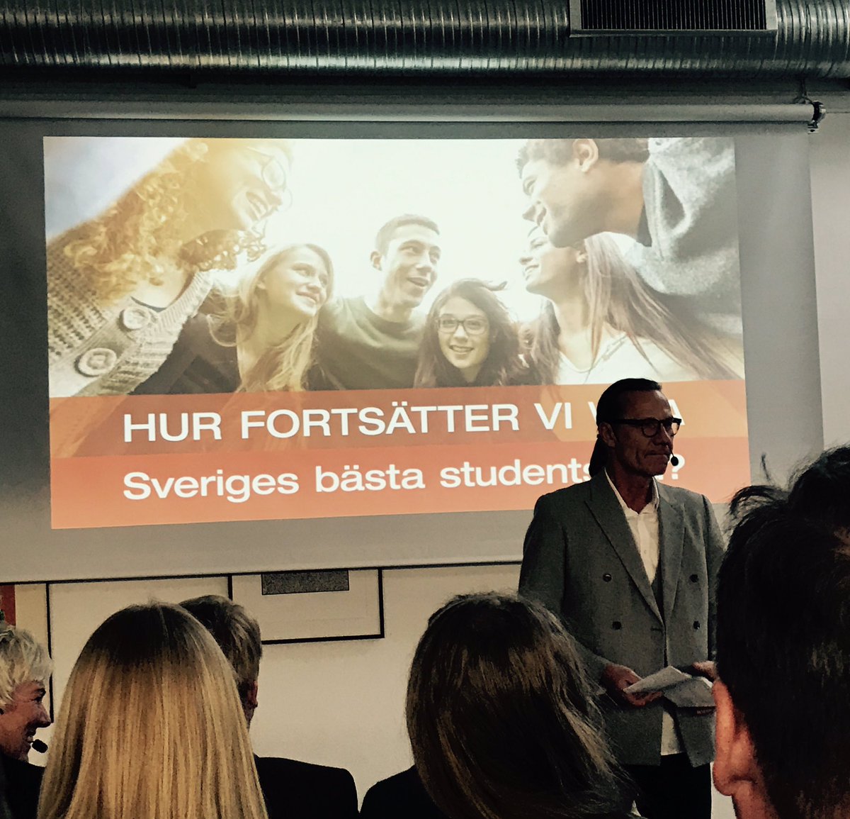 stuff_liu's tweet photo. .@Linkopingkommun presenterar sin strategi för hur Linköping ska utvecklas som studentstad. #sfskar #stuffkar #stuffkar https://t.co/hjRRFk0QtY