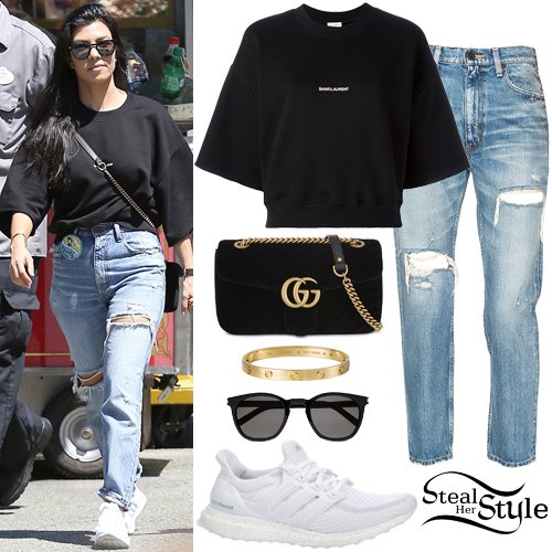 OfficialInFash's tweet photo. Kourtney Kardashian: Black Crop Top, Ripped Jeans https://t.co/BDaj5yhWVT #Fashion #OOTD https://t.co/rwYju2Th4r
