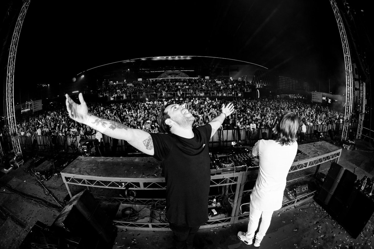 Happy Birthday <a href="/Ingrosso/">Sebastian Ingrosso</a> 🎉