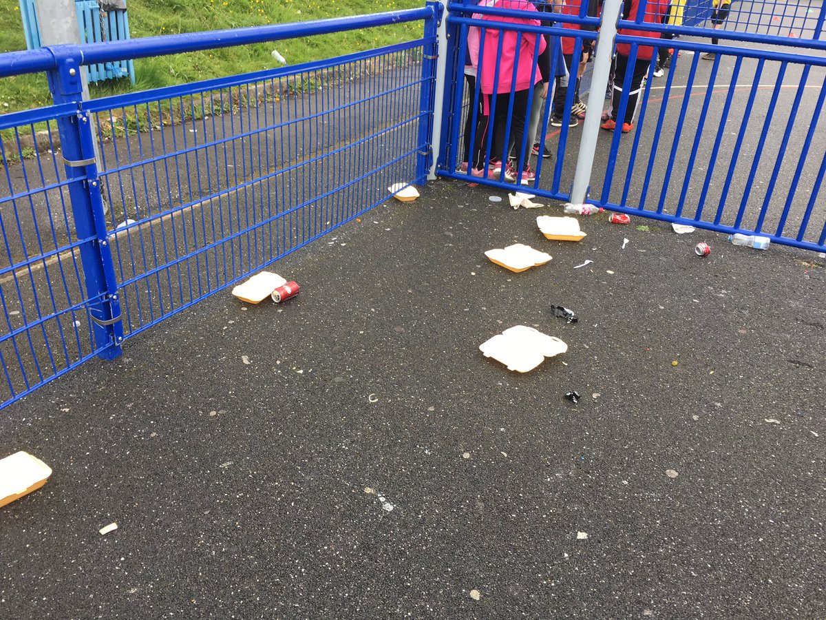 BPsportscamp's tweet photo. Gone to take the children down the ball court, the mess here is disgusting.A regular problem that needs to be sorted asap @CarmsCouncil https://t.co/pnq1apkckJ