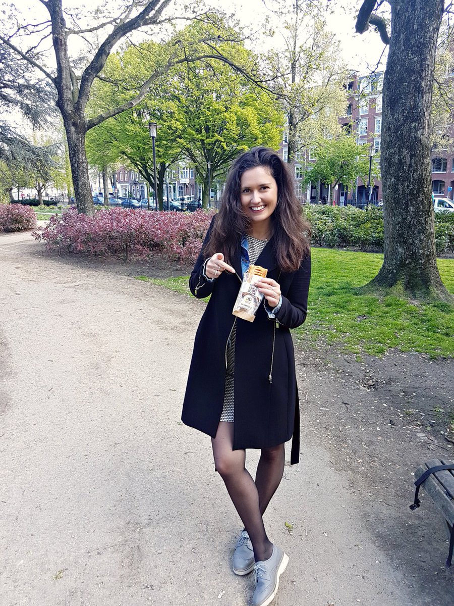 Lisa Goes Vegan! facebook.com/lisagoesvegan/… <a href="/albertheijn/">Albert Heijn</a>  #vegan #satébroodje  #bestofbothworlds