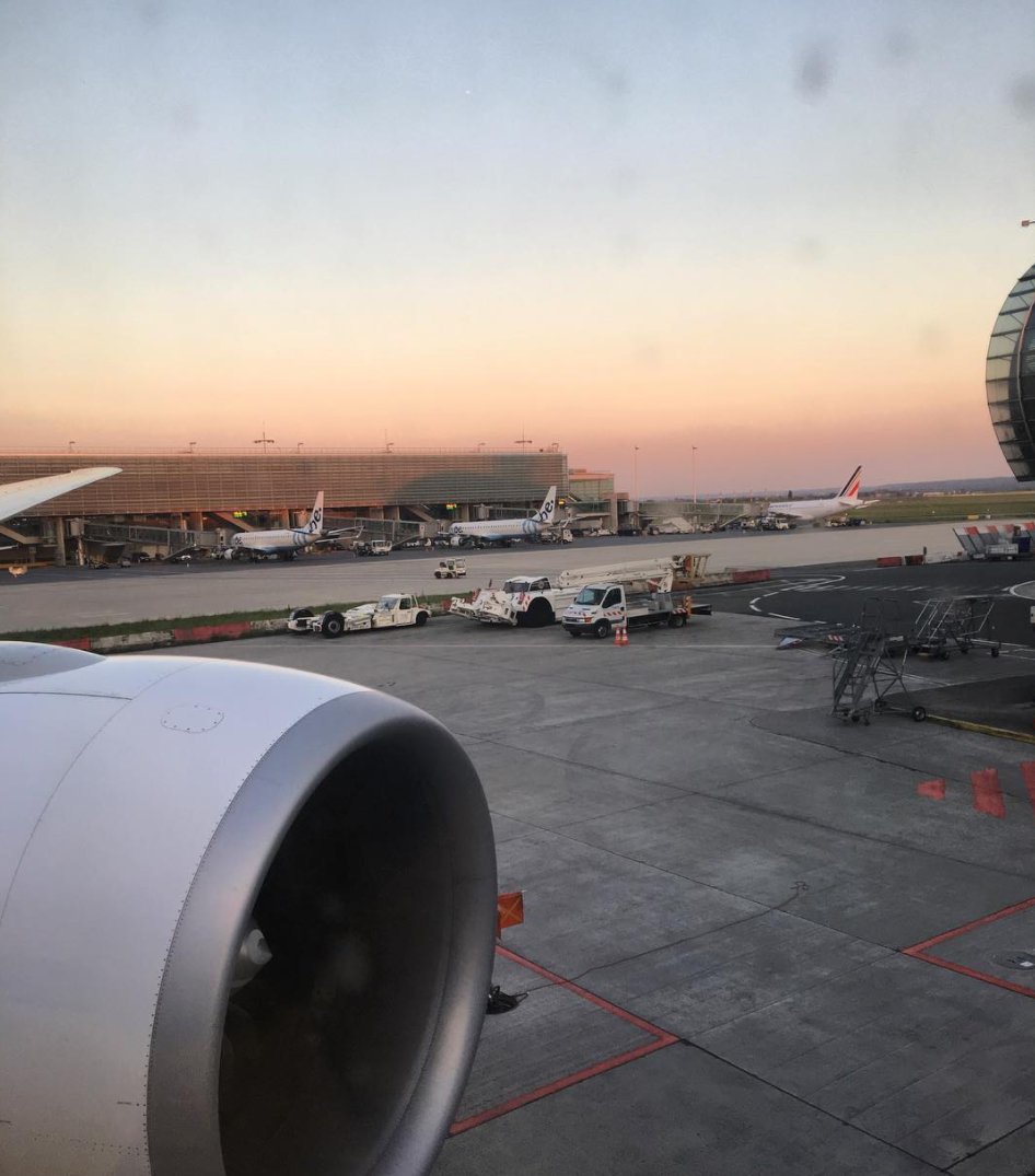 LizStoryStream's tweet photo. @airfrance Looking forward to starting the work today #loveairfrance https://t.co/YdR3orfpWC