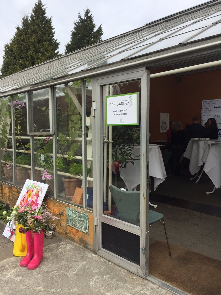 missdesignsays's tweet photo. Press event at @Haveselskabet #cphgarden2017 #cphgarden #Copenhagen #visitcopenhagen https://t.co/ojS4a949CI