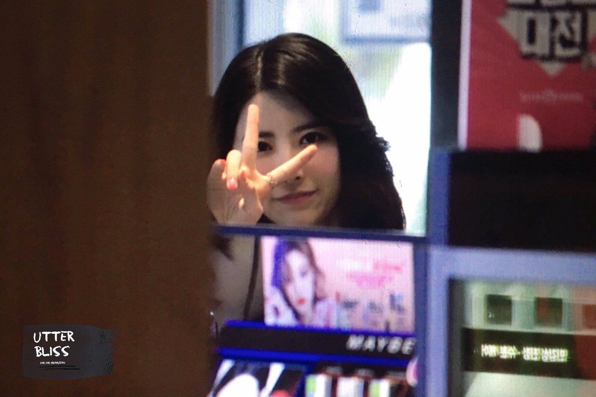 utterbliss_0616's tweet photo. 170420 프리뷰
#희현 #기희현 #다이아 #DIA @dia_official 
빼꼼니‼️ 히현❣️❣️ https://t.co/i9uJi0Hn5l