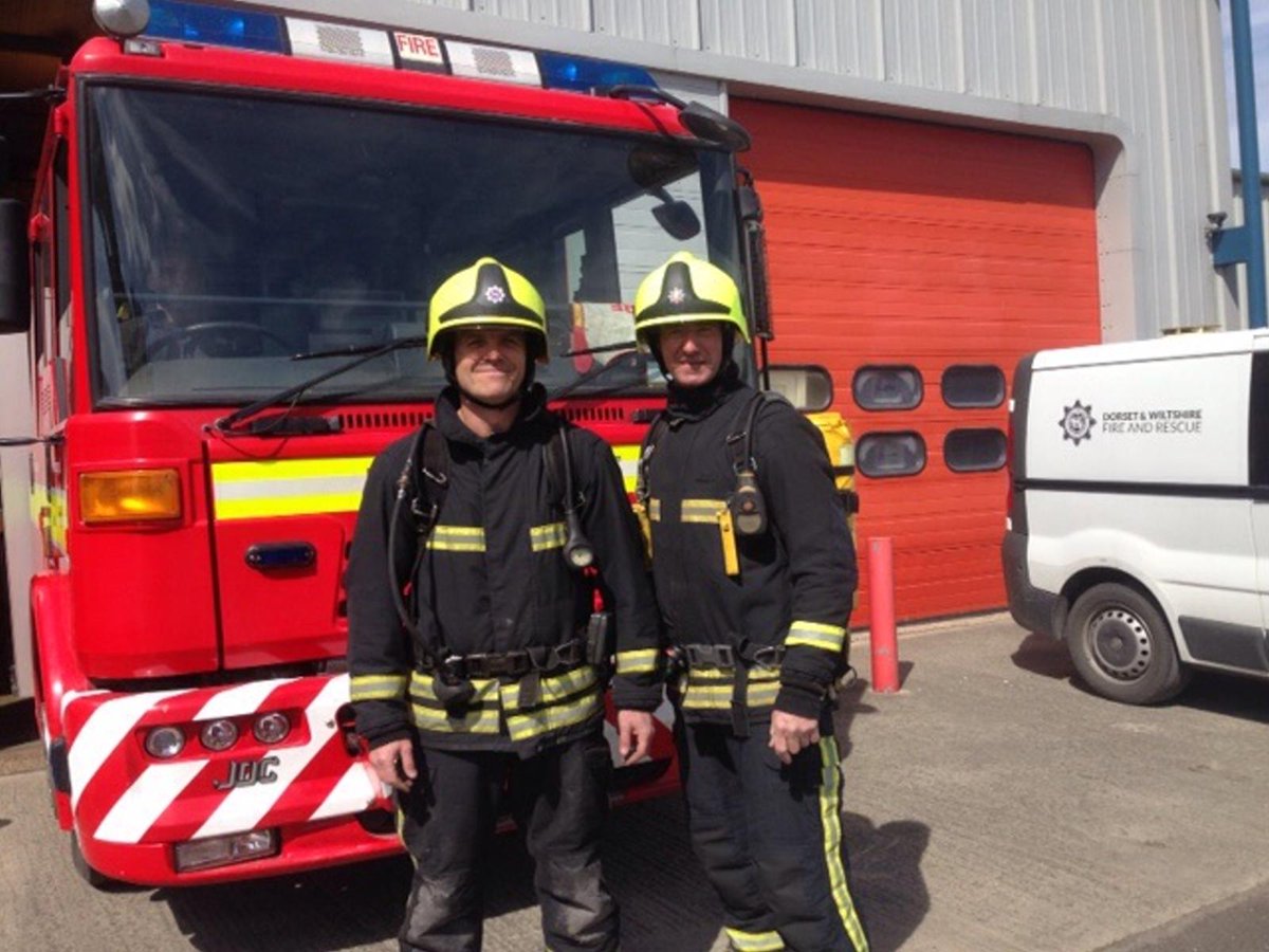 Firefighters to tackle the London Marathon in Full Kit dwfire.org.uk/news/firefight…