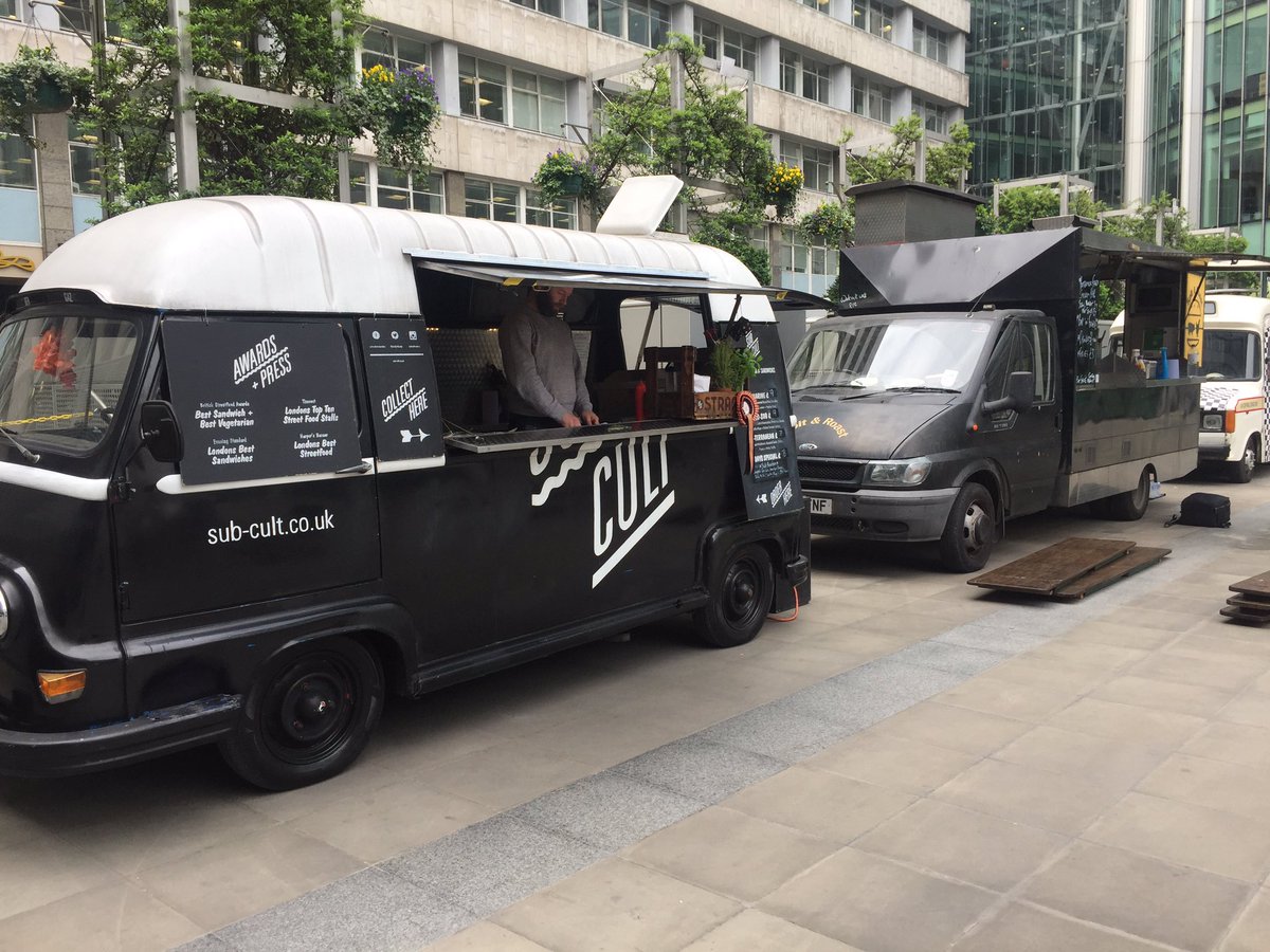Our food market is ready to serve customers. Visit the food trucks in our main plaza in order to buy your lunch. #Food #lunchbox #Lunchtime