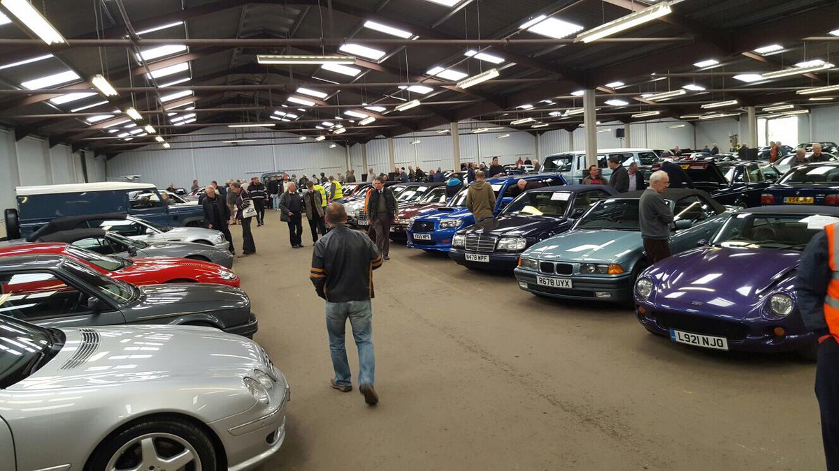 BW_CarAuctions's tweet photo. Modern Classic Car Sale today bid online now https://t.co/1CZNfdhPA3 @BWModernClassic #auction #thursday #brightwells https://t.co/fRQ8Hljyug