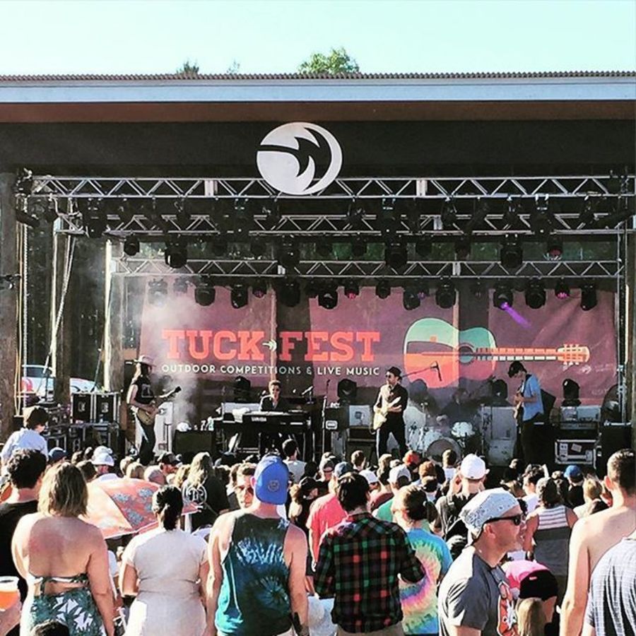CharlotteFive's tweet photo. #C5Checklist: 5 things you should do this weekend. https://t.co/5soxEgM9Iw #CLT5 @OfflineMedia @OfflineCLT https://t.co/3lYgX4guqe